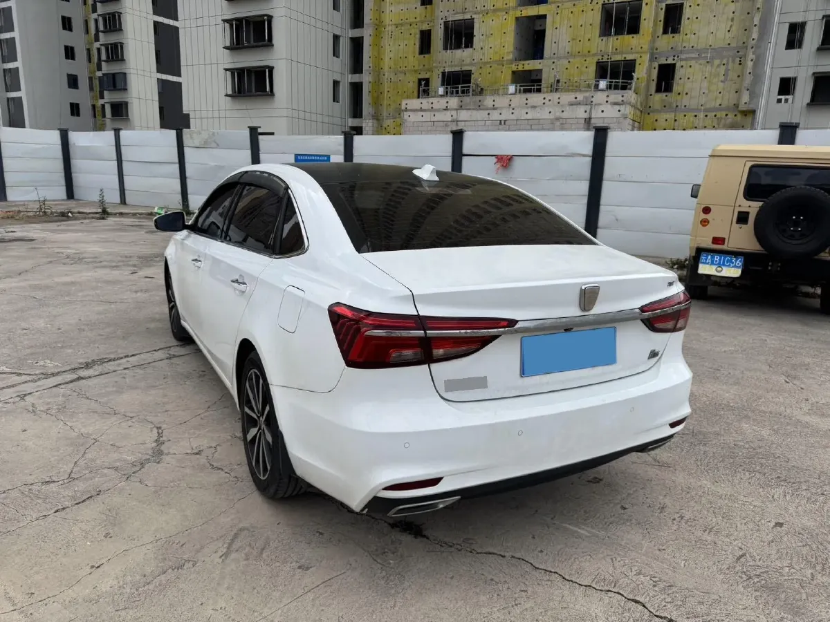 2018 Roewe i6 1.5T 169HP L4 7DCT,autocango,china used car exporter,china ev exporter,chinese used car exporter,chinese used ev exporter
