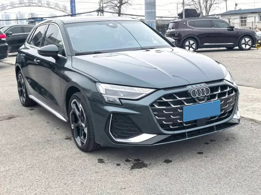 2025 Audi A3 1.5T 160HP L4 7DCT,autocango,china used car exporter,china ev exporter,chinese used car exporter,chinese used ev exporter