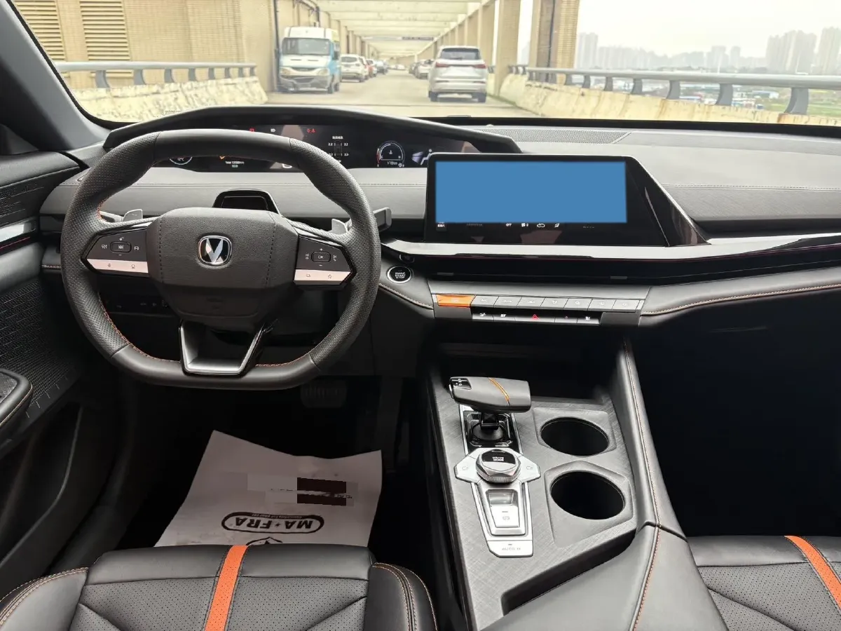 2024 ChangAn UNI-V 1.5T 188HP L4 7DCT,autocango,china used car exporter,china ev exporter,chinese used car exporter,chinese used ev exporter