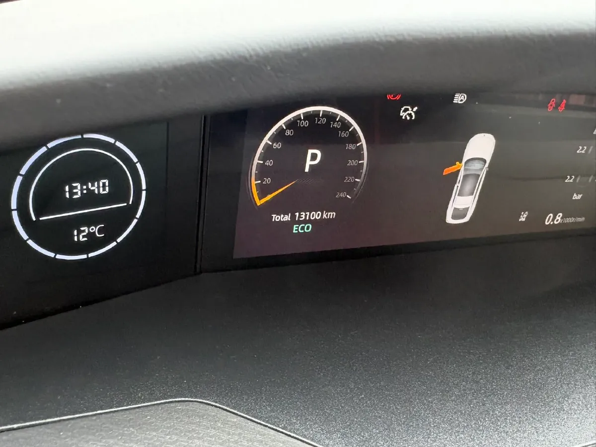 2024 ChangAn UNI-V 1.5T 188HP L4 7DCT,autocango,china used car exporter,china ev exporter,chinese used car exporter,chinese used ev exporter