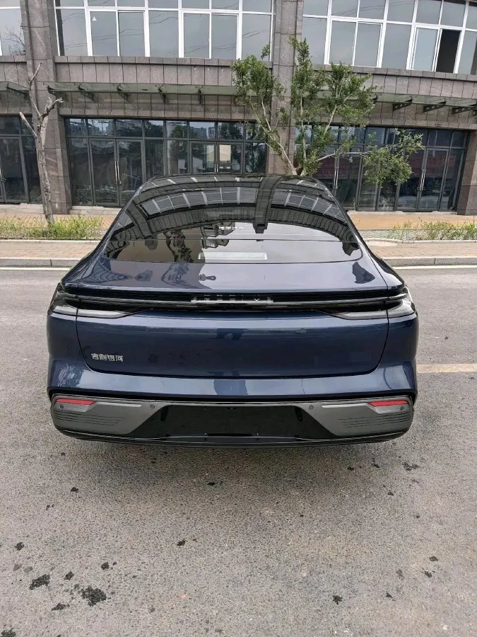 2025 Geely Galaxy Starshine 8 1.5L 112HP L4 1DHT PHEV,autocango,china used car exporter,china ev exporter,chinese used car exporter,chinese used ev exporter