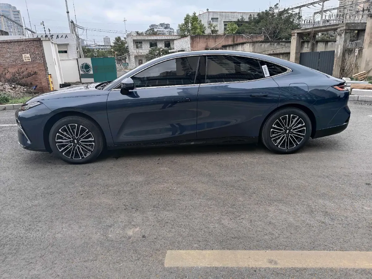 2025 Geely Galaxy Starshine 8 1.5L 112HP L4 1DHT PHEV,autocango,china used car exporter,china ev exporter,chinese used car exporter,chinese used ev exporter