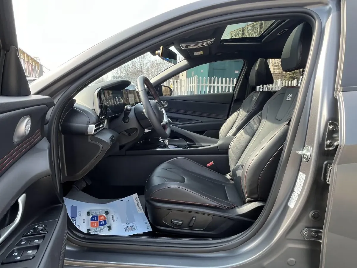 2023 Hyundai Elantra 1.5L 115HP L4 CVT,autocango,china used car exporter,china ev exporter,chinese used car exporter,chinese used ev exporter