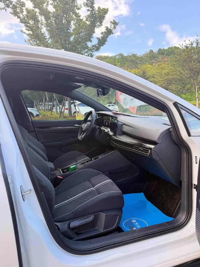 2021 Volkswagen Golf 1.4T 150HP L4 7DCT,autocango,china used car exporter,china ev exporter,chinese used car exporter,chinese used ev exporter