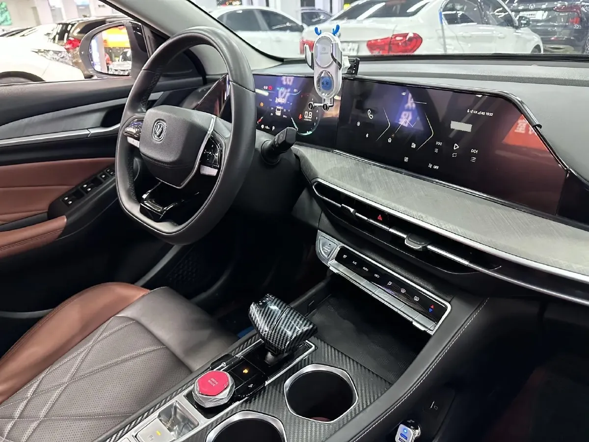 2023 ChangAn Eado 1.4T 160HP L4 7DCT,autocango,china used car exporter,china ev exporter,chinese used car exporter,chinese used ev exporter