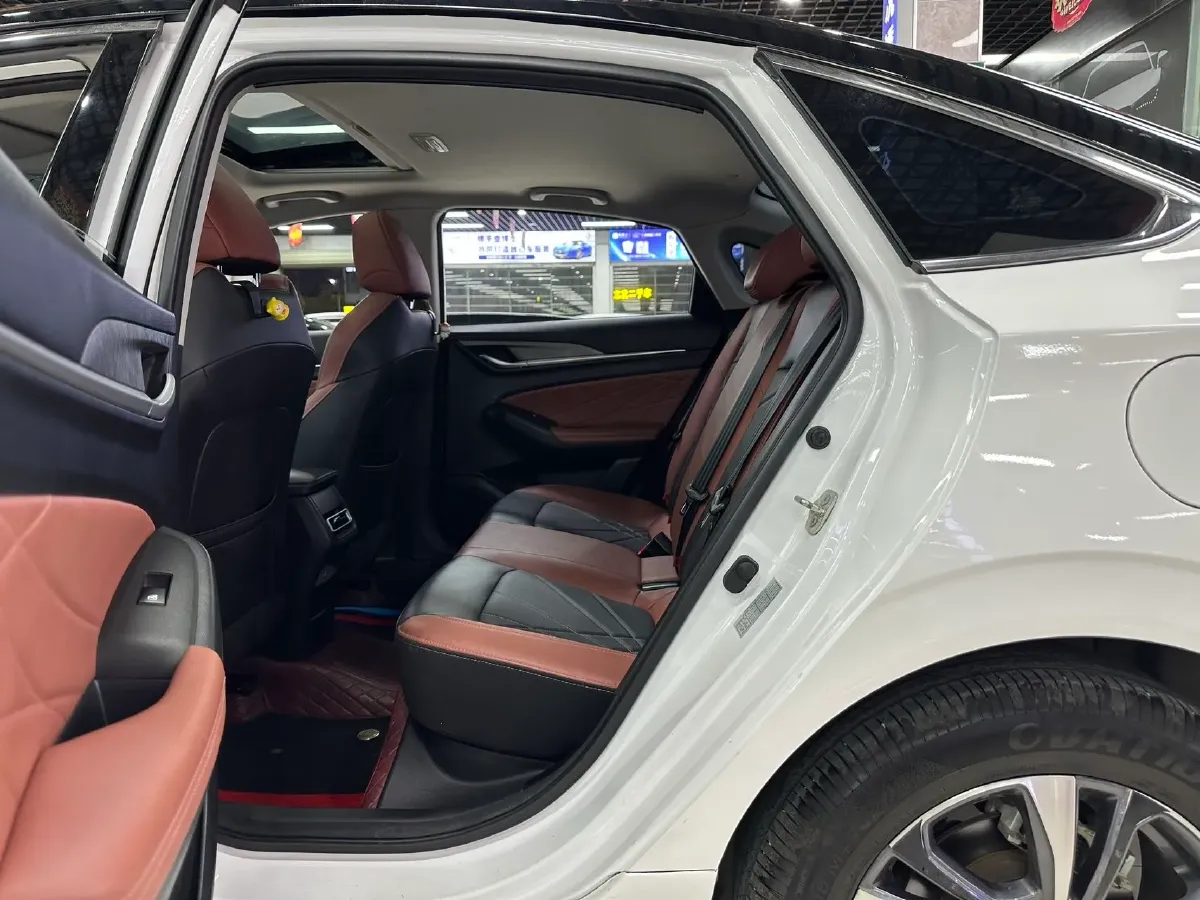 2023 ChangAn Eado 1.4T 160HP L4 7DCT,autocango,china used car exporter,china ev exporter,chinese used car exporter,chinese used ev exporter