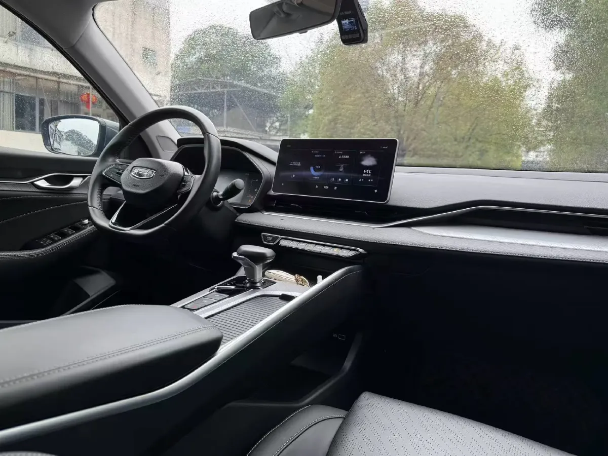 2020 Geely Binray 1.0T 133HP L3 6DCT,autocango,china used car exporter,china ev exporter,chinese used car exporter,chinese used ev exporter