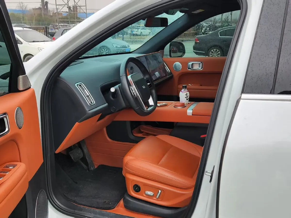 2025 Li L6 Range Extended 154HP L4 REEV,autocango,china used car exporter,china ev exporter,chinese used car exporter,chinese used ev exporter