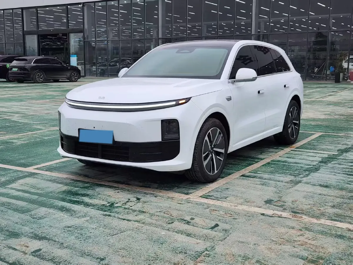 2025 Li L6 Range Extended 154HP L4 REEV,autocango,china used car exporter,china ev exporter,chinese used car exporter,chinese used ev exporter