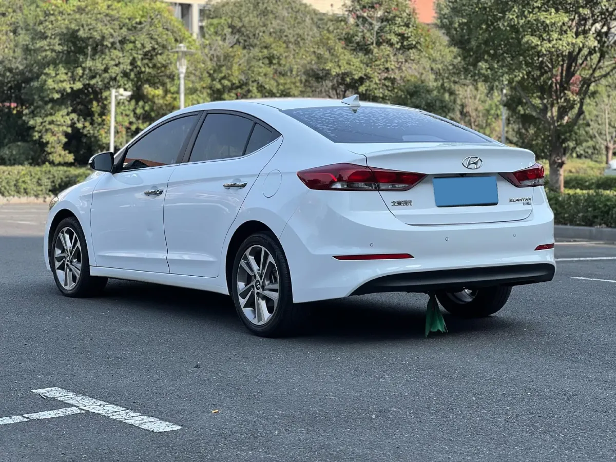2016 Hyundai Elantra 1.6L 130HP L4 6AT,autocango,china used car exporter,china ev exporter,chinese used car exporter,chinese used ev exporter