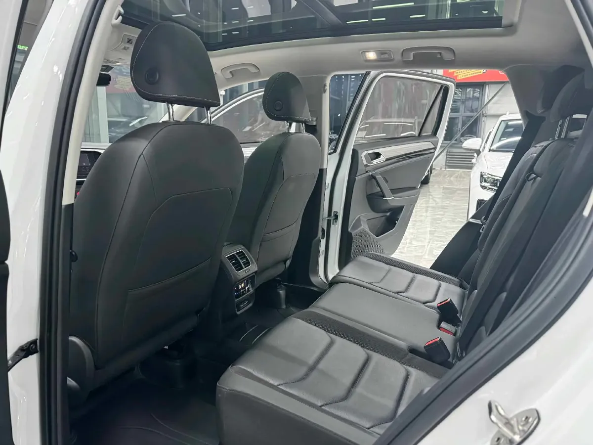 2022 Volkswagen Tayron 1.4T 150HP L4 7DCT,autocango,china used car exporter,china ev exporter,chinese used car exporter,chinese used ev exporter