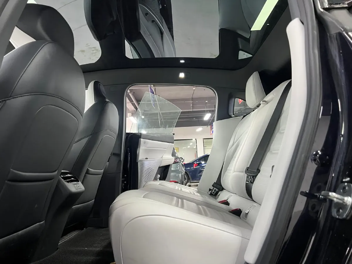 2024 DongFeng eπ eπ007 BEV 56.83KWH,autocango,china used car exporter,china ev exporter,chinese used car exporter,chinese used ev exporter