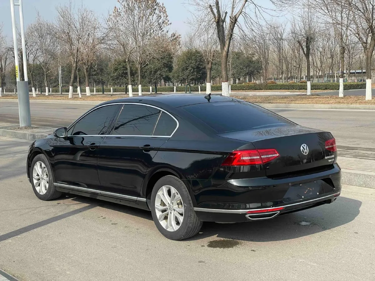 2019 Volkswagen Magotan 2.0T 186HP L4 7DCT,autocango,china used car exporter,china ev exporter,chinese used car exporter,chinese used ev exporter