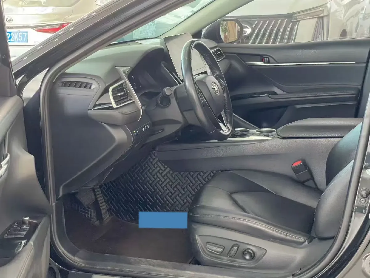 2021 Toyota Camry 2.5L 209HP L4 8AT,autocango,china used car exporter,china ev exporter,chinese used car exporter,chinese used ev exporter