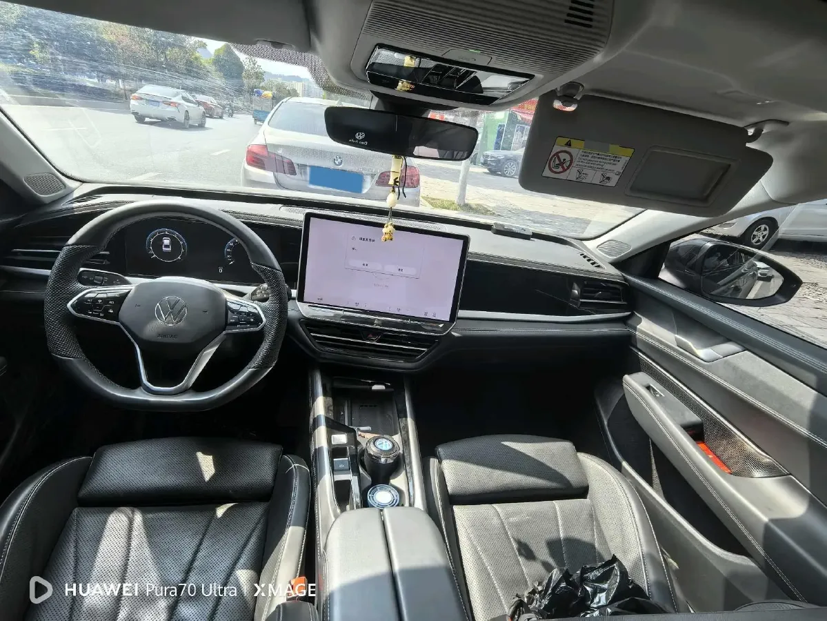 2025 Volkswagen Passat 2.0T 220HP L4 7DCT,autocango,china used car exporter,china ev exporter,chinese used car exporter,chinese used ev exporter