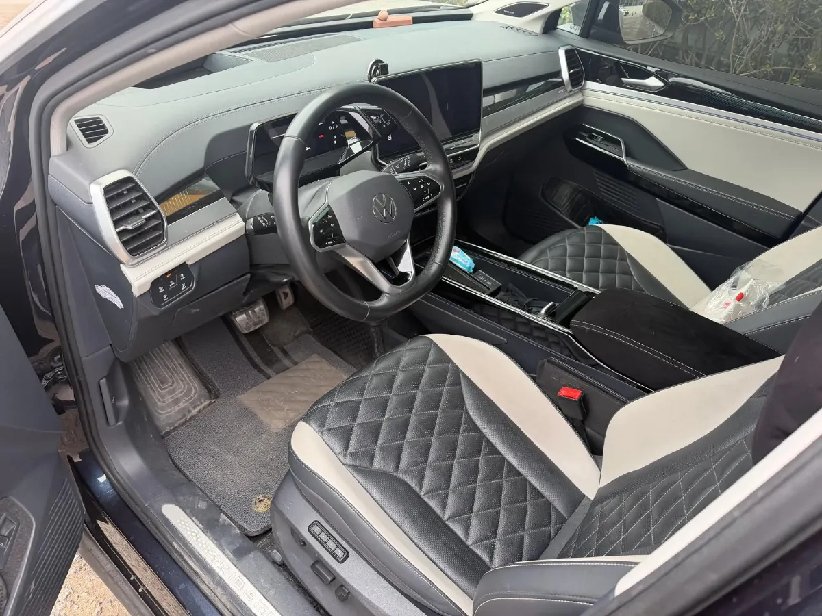 2021 Volkswagen ID.6 Crozz BEV 84.8KWH,autocango,china used car exporter,china ev exporter,chinese used car exporter,chinese used ev exporter