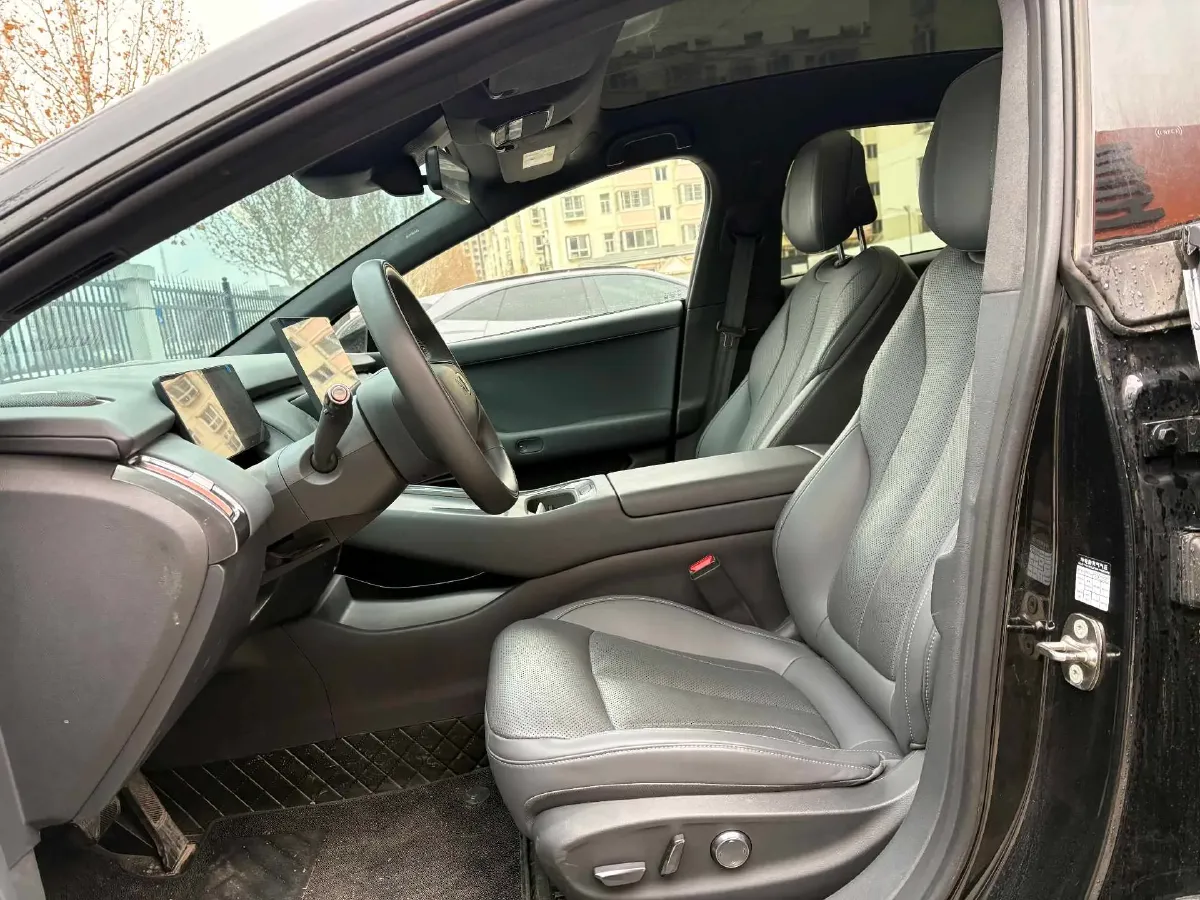 2024 Xpeng P7+ BEV 60.7KWH,autocango,china used car exporter,china ev exporter,chinese used car exporter,chinese used ev exporter