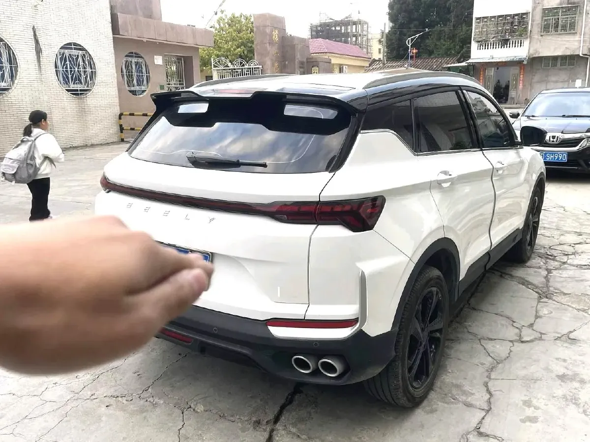 2025 Geely Coolray 1.5T 181HP L4 7DCT,autocango,china used car exporter,china ev exporter,chinese used car exporter,chinese used ev exporter
