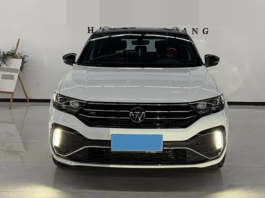 2022 Volkswagen T-Roc 1.4T 150HP L4 7DCT,autocango,china used car exporter,china ev exporter,chinese used car exporter,chinese used ev exporter