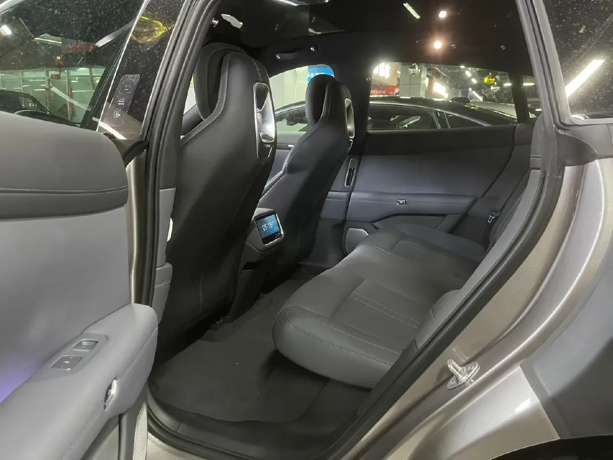 2025 MI YU7 BEV 101.7KWH,autocango,china used car exporter,china ev exporter,chinese used car exporter,chinese used ev exporter