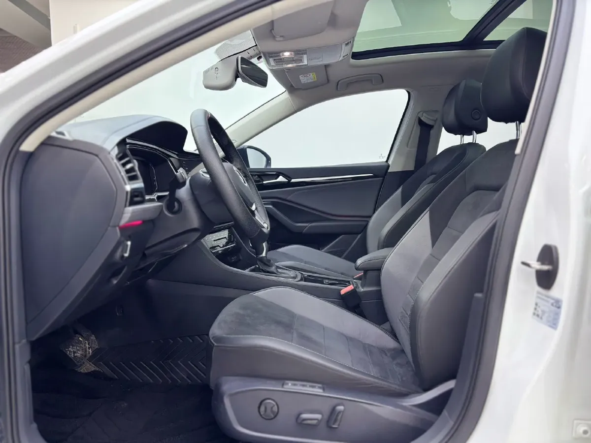 2022 Volkswagen Sagitar 1.4T 150HP L4 7DCT,autocango,china used car exporter,china ev exporter,chinese used car exporter,chinese used ev exporter