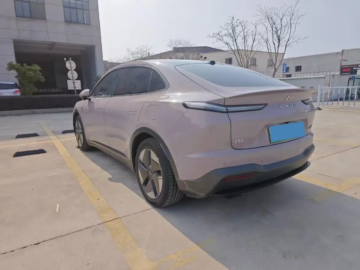 2024 ONVO L60 BEV 60KWH,autocango,china used car exporter,china ev exporter,chinese used car exporter,chinese used ev exporter