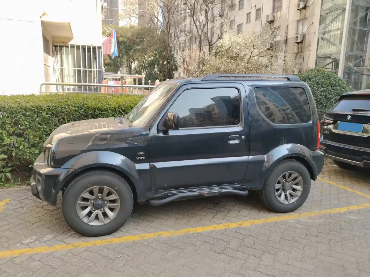 2015 Suzuki Jimny 1.3L 85HP L4 4AT,autocango,china used car exporter,china ev exporter,chinese used car exporter,chinese used ev exporter