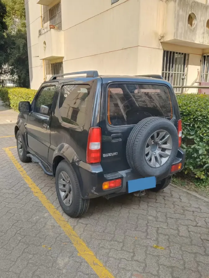 2015 Suzuki Jimny 1.3L 85HP L4 4AT,autocango,china used car exporter,china ev exporter,chinese used car exporter,chinese used ev exporter