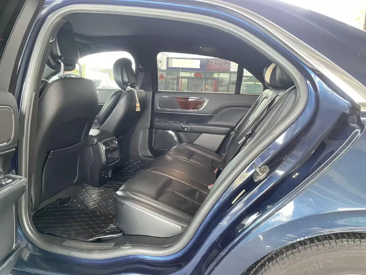 2017 Lincoln Continental 2.0T 261HP L4 6AT,autocango,china used car exporter,china ev exporter,chinese used car exporter,chinese used ev exporter