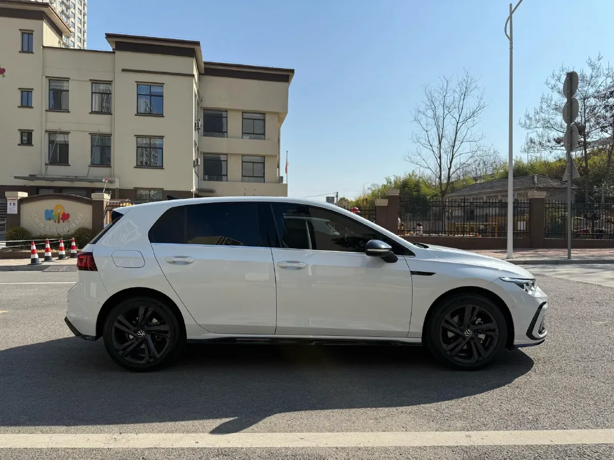2023 Volkswagen Golf 1.4T 150HP L4 7DCT,autocango,china used car exporter,china ev exporter,chinese used car exporter,chinese used ev exporter