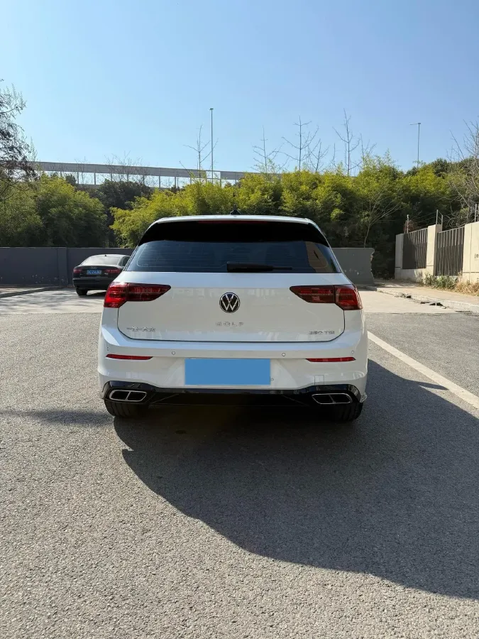2023 Volkswagen Golf 1.4T 150HP L4 7DCT,autocango,china used car exporter,china ev exporter,chinese used car exporter,chinese used ev exporter