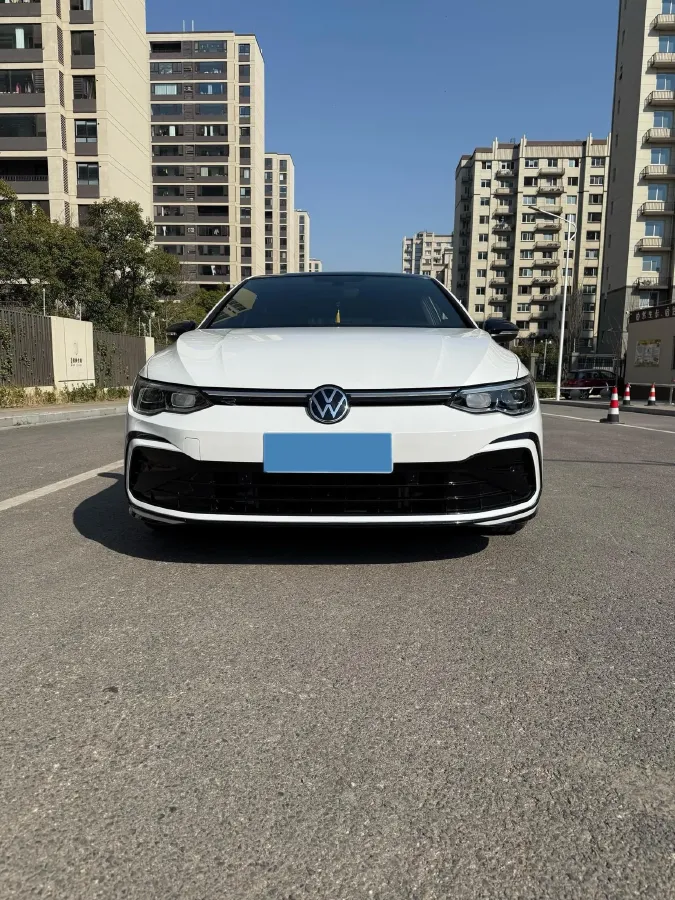 2023 Volkswagen Golf 1.4T 150HP L4 7DCT,autocango,china used car exporter,china ev exporter,chinese used car exporter,chinese used ev exporter