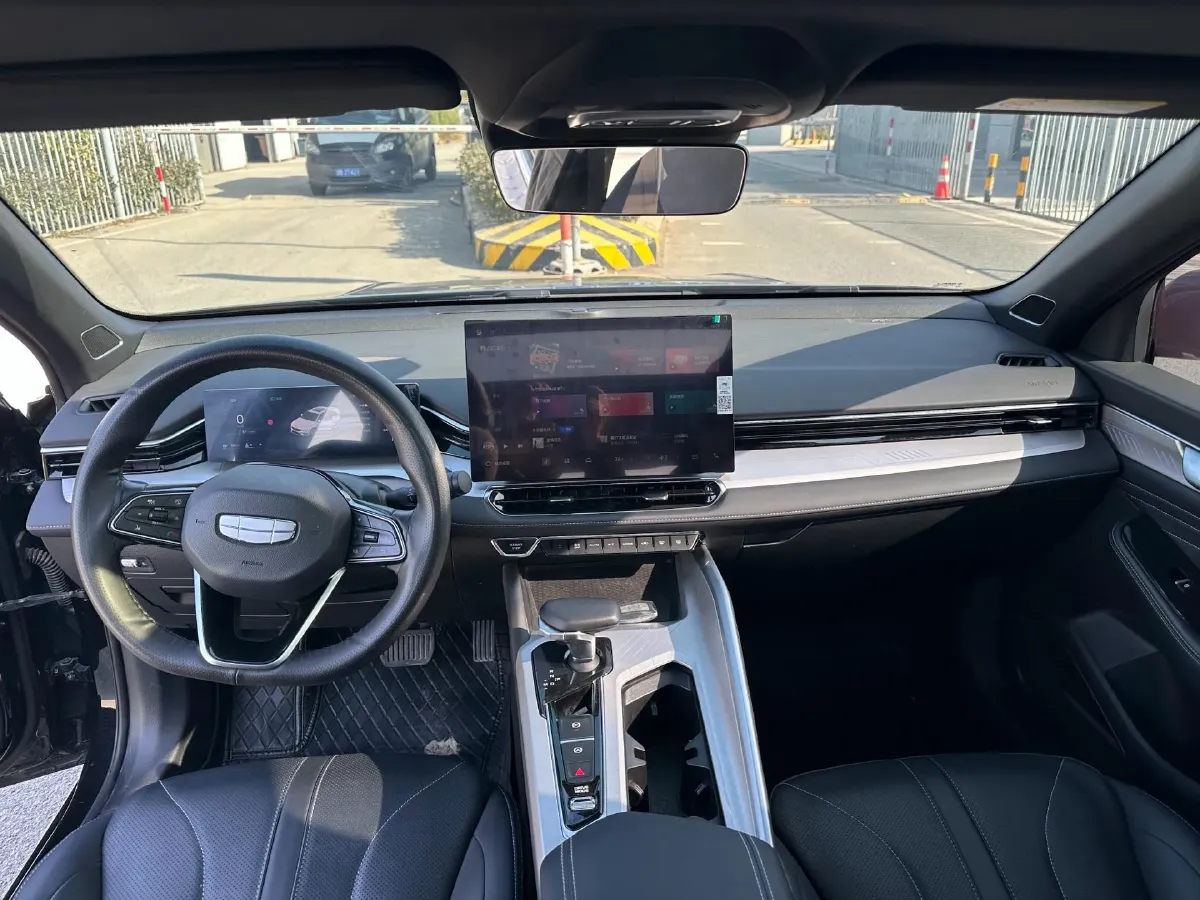 2025 Geely Preface 1.5T 181HP L4 7DCT,autocango,china used car exporter,china ev exporter,chinese used car exporter,chinese used ev exporter