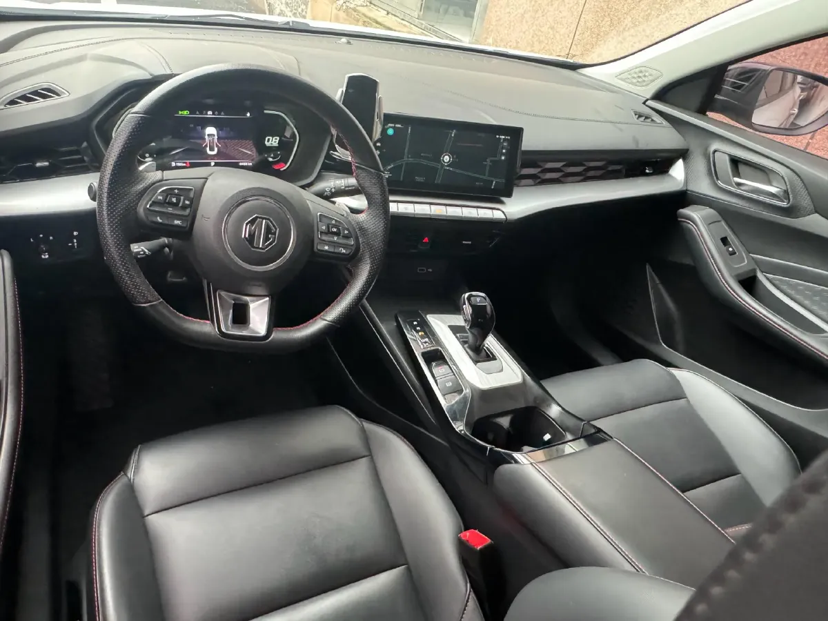 2022 MG 5 1.5T 173HP L4 7DCT,autocango,china used car exporter,china ev exporter,chinese used car exporter,chinese used ev exporter