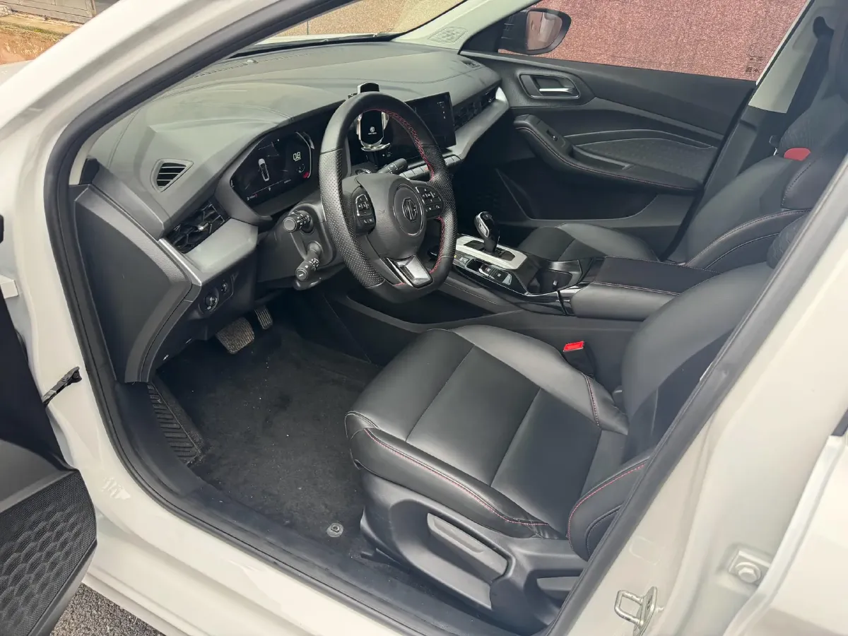 2022 MG 5 1.5T 173HP L4 7DCT,autocango,china used car exporter,china ev exporter,chinese used car exporter,chinese used ev exporter