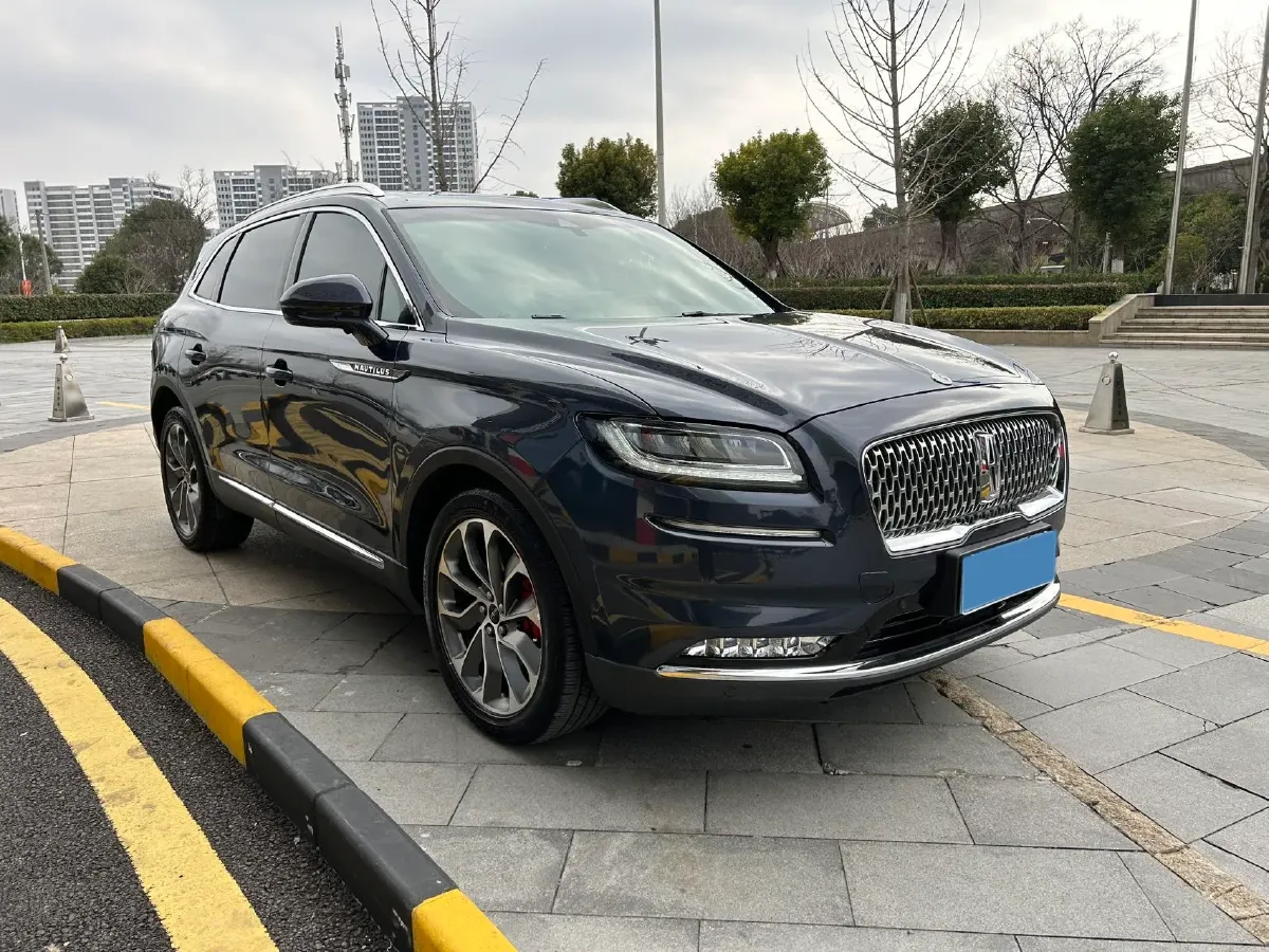 2021 Lincoln Nautilus 2.0T 245HP L4 8AT,autocango,china used car exporter,china ev exporter,chinese used car exporter,chinese used ev exporter