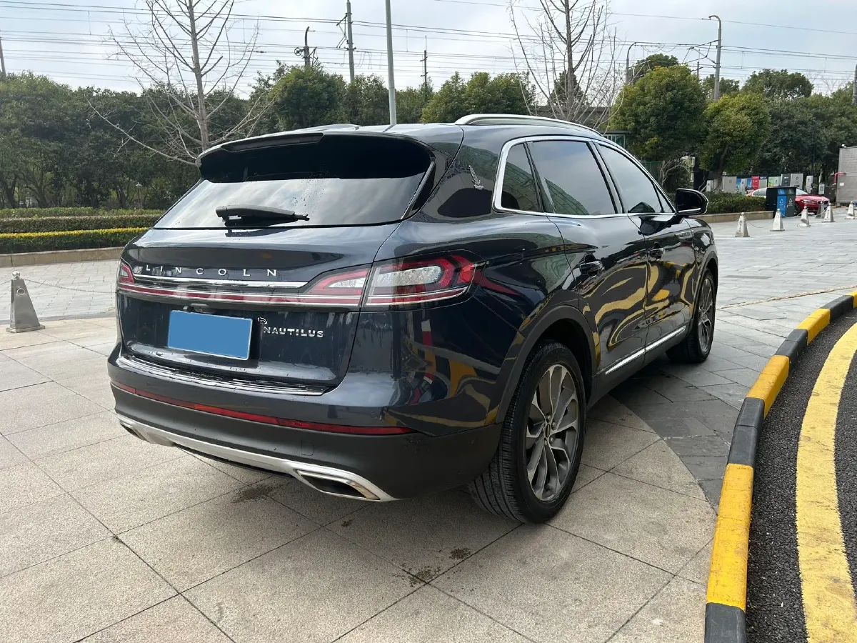 2021 Lincoln Nautilus 2.0T 245HP L4 8AT,autocango,china used car exporter,china ev exporter,chinese used car exporter,chinese used ev exporter
