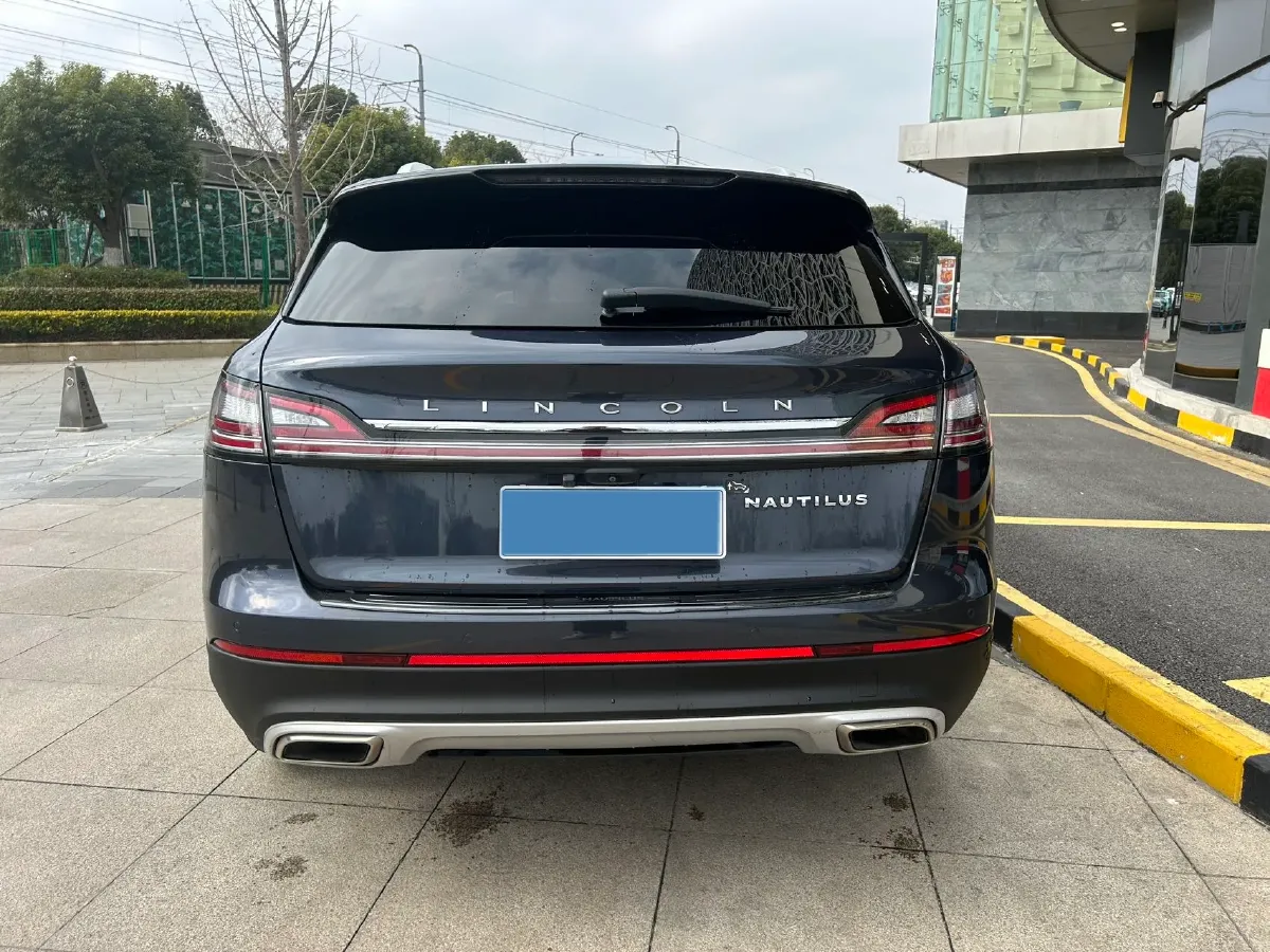 2021 Lincoln Nautilus 2.0T 245HP L4 8AT,autocango,china used car exporter,china ev exporter,chinese used car exporter,chinese used ev exporter