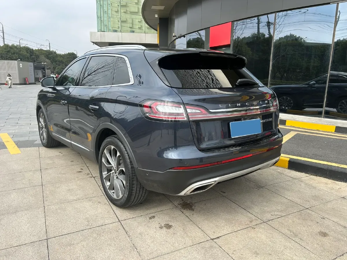 2021 Lincoln Nautilus 2.0T 245HP L4 8AT,autocango,china used car exporter,china ev exporter,chinese used car exporter,chinese used ev exporter