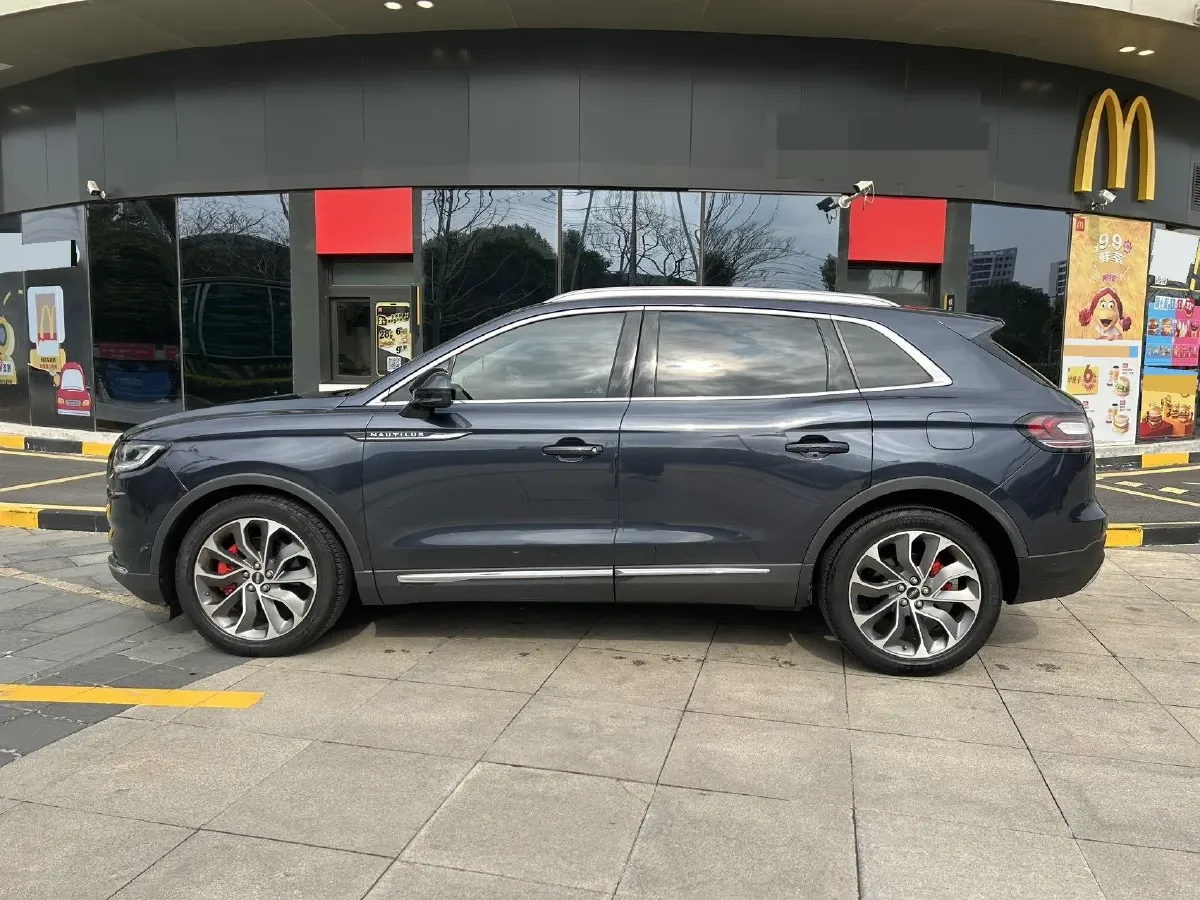 2021 Lincoln Nautilus 2.0T 245HP L4 8AT,autocango,china used car exporter,china ev exporter,chinese used car exporter,chinese used ev exporter
