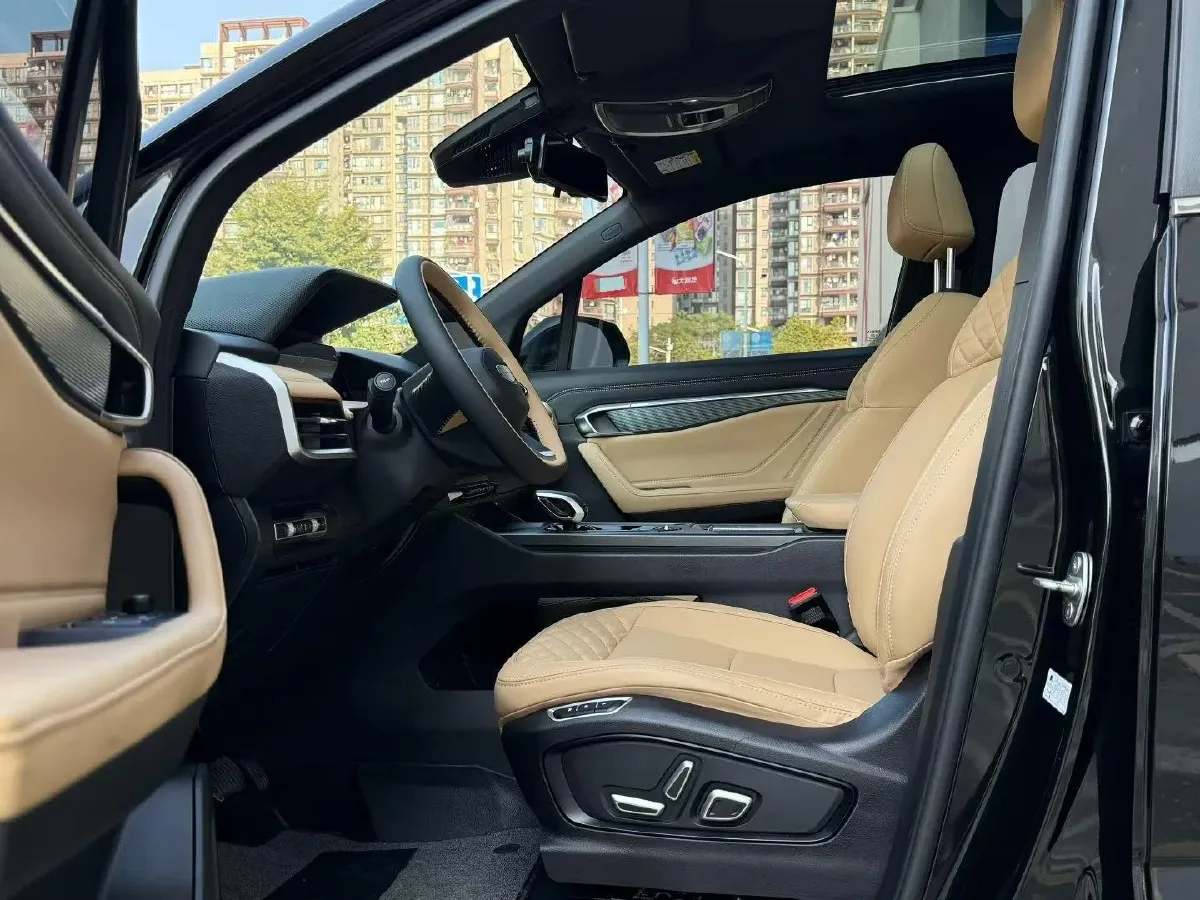 2023 Geely Okavango L 2.0T 218HP L4 7DCT,autocango,china used car exporter,china ev exporter,chinese used car exporter,chinese used ev exporter