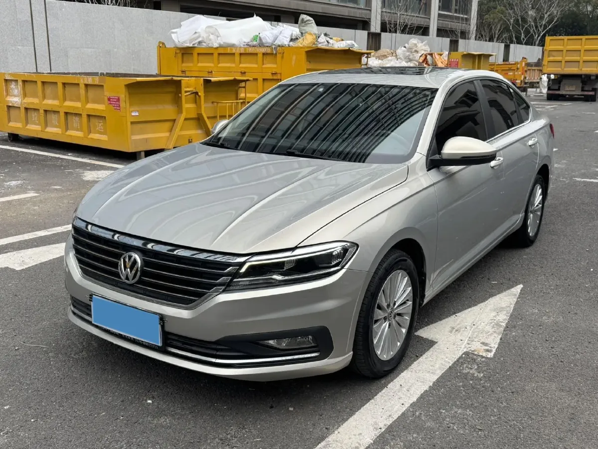 2018 Skoda Karoq 1.4T 150HP L4 7DCT,autocango,china used car exporter,china ev exporter,chinese used car exporter,chinese used ev exporter