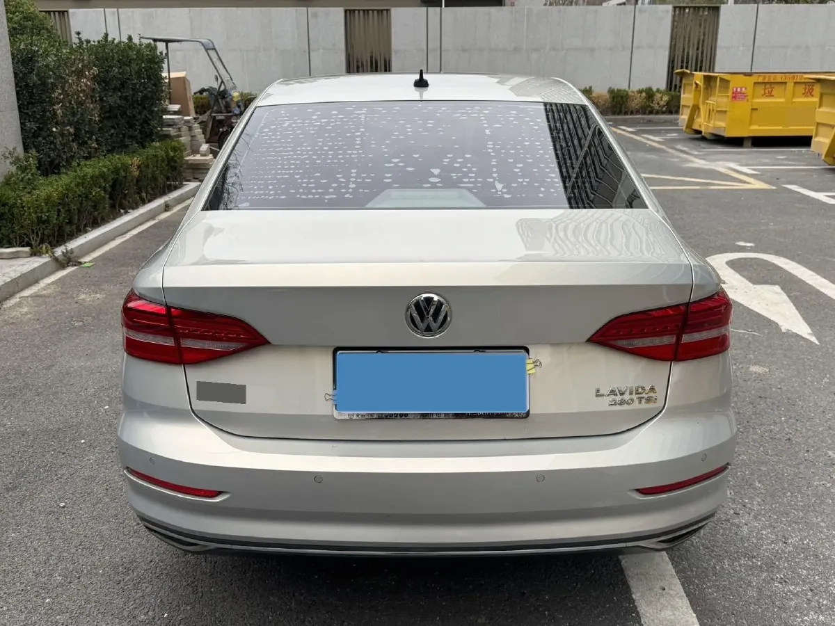 2018 Skoda Karoq 1.4T 150HP L4 7DCT,autocango,china used car exporter,china ev exporter,chinese used car exporter,chinese used ev exporter