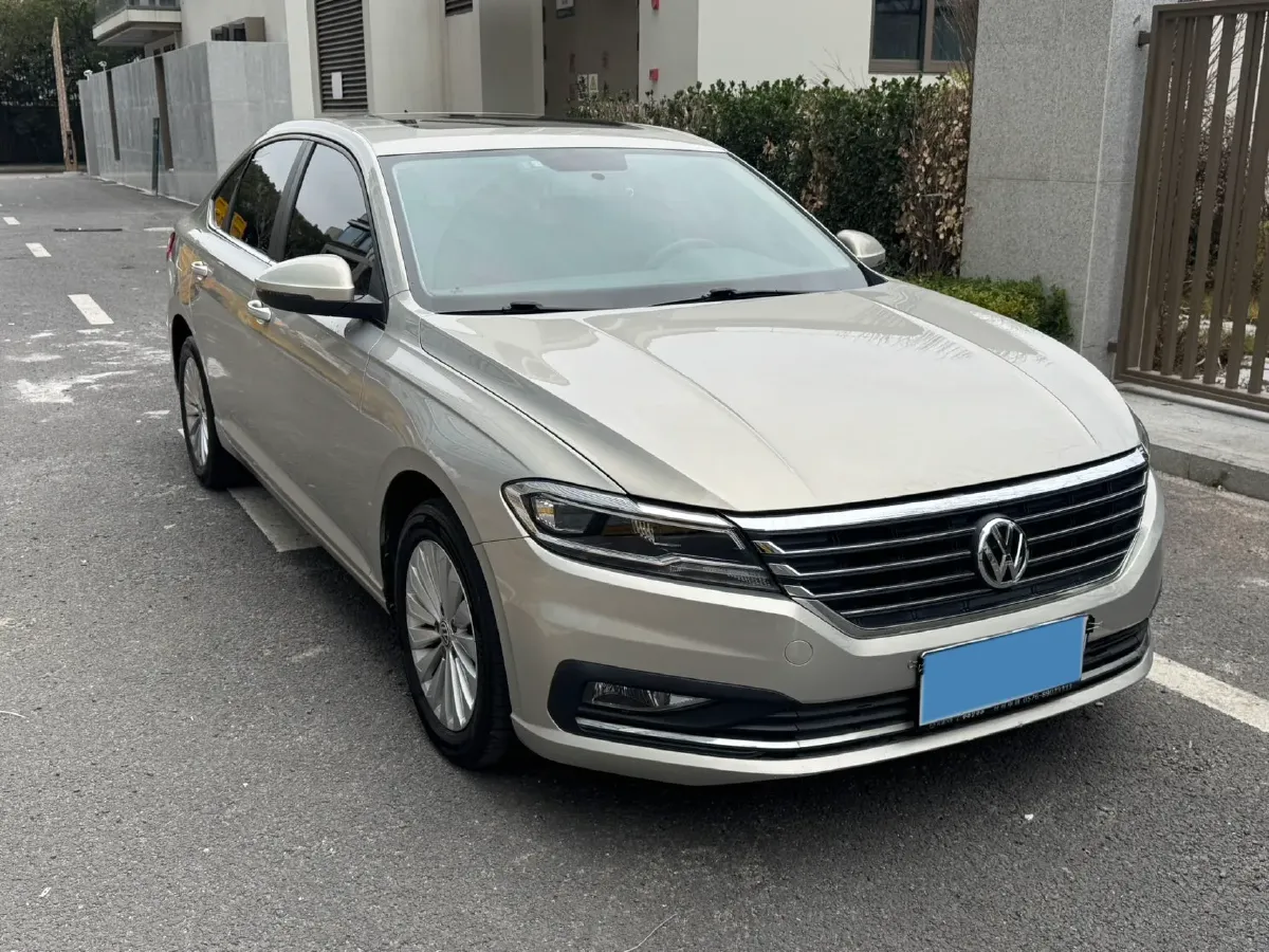 2018 Skoda Karoq 1.4T 150HP L4 7DCT,autocango,china used car exporter,china ev exporter,chinese used car exporter,chinese used ev exporter