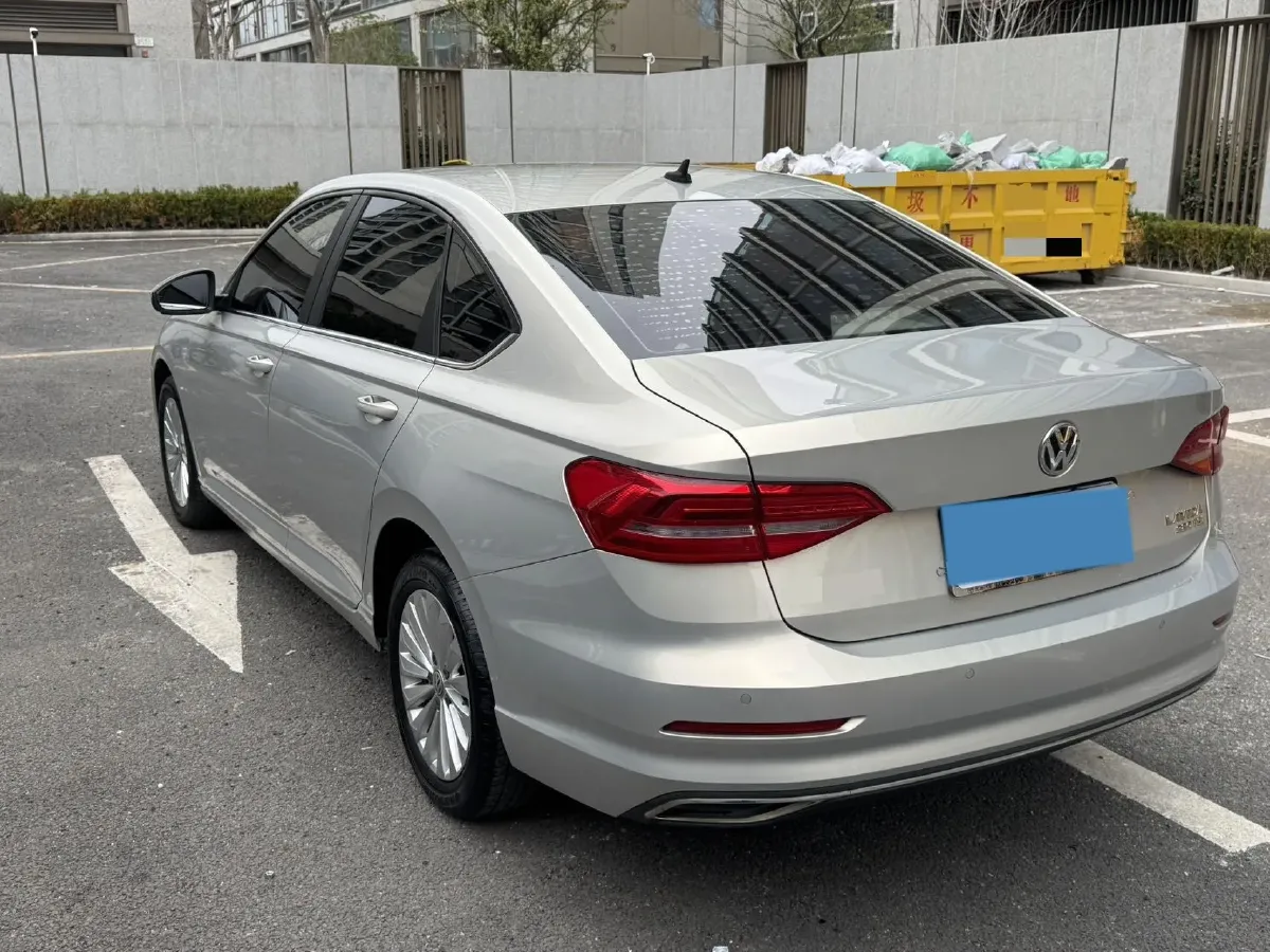 2018 Skoda Karoq 1.4T 150HP L4 7DCT,autocango,china used car exporter,china ev exporter,chinese used car exporter,chinese used ev exporter