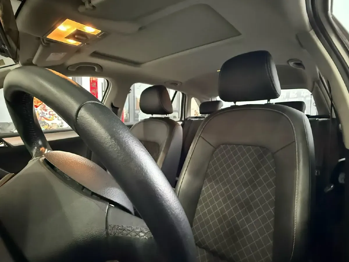 2019 Skoda Rapid Spaceback 1.5L 110HP L4 6AT,autocango,china used car exporter,china ev exporter,chinese used car exporter,chinese used ev exporter