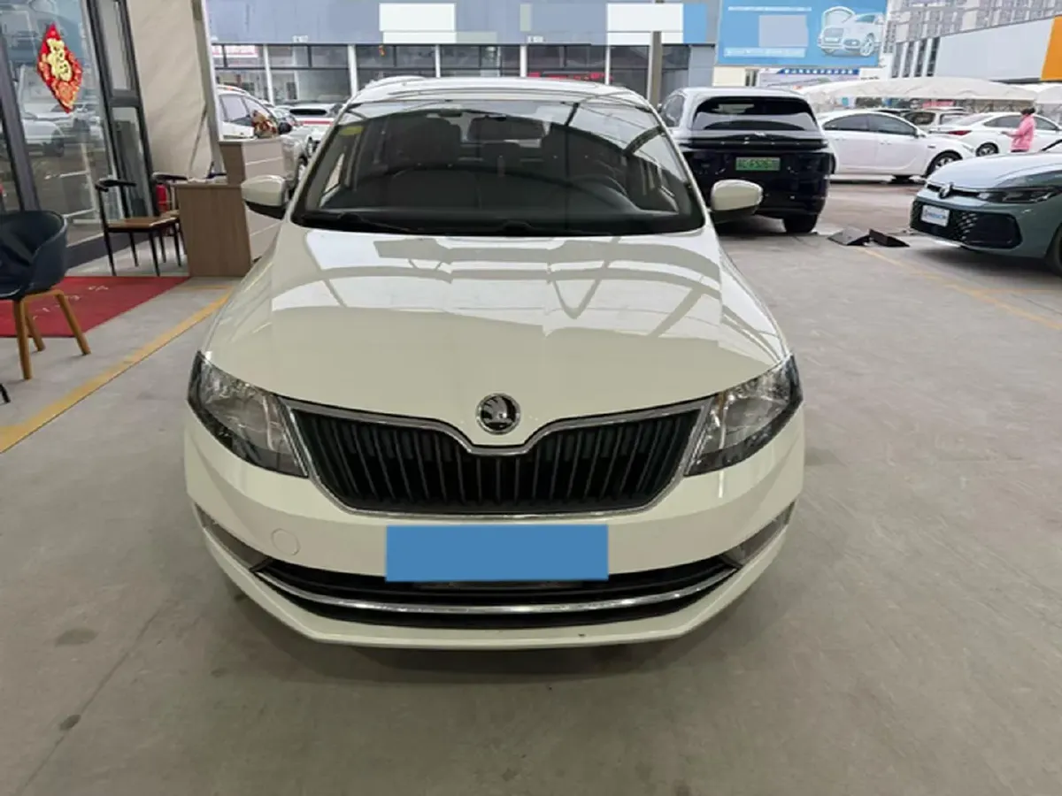 2019 Skoda Rapid Spaceback 1.5L 110HP L4 6AT,autocango,china used car exporter,china ev exporter,chinese used car exporter,chinese used ev exporter