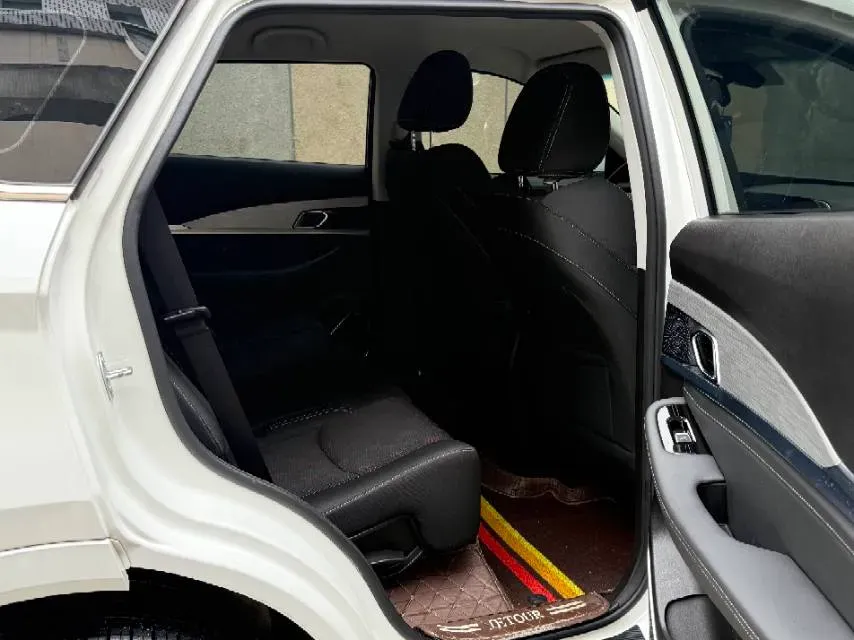 2021 Jetour X70 1.5T 156HP L4 6MT,autocango,china used car exporter,china ev exporter,chinese used car exporter,chinese used ev exporter