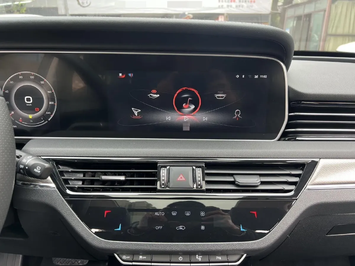 2022 HongQi HS5 2.0T 224HP L4 6AT,autocango,china used car exporter,china ev exporter,chinese used car exporter,chinese used ev exporter