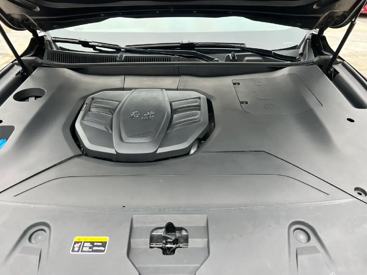 2022 HongQi HS5 2.0T 224HP L4 6AT,autocango,china used car exporter,china ev exporter,chinese used car exporter,chinese used ev exporter